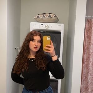 Meet your Posher, Renea